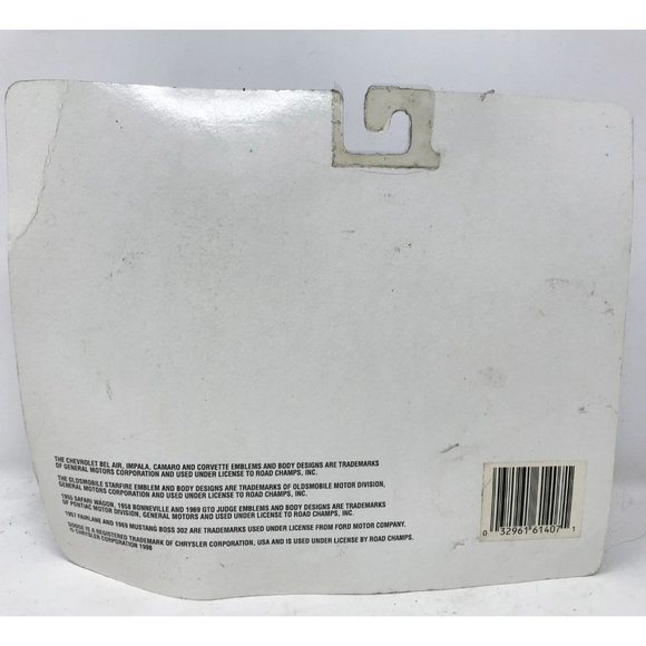 Road Champs Classic Collection 1:43 Die Cast 1958 Pontiac Bonneville - Picture 5 of 5